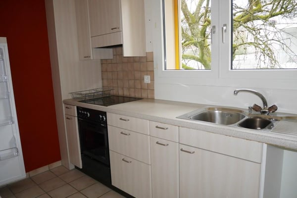 Schöne Wohnung mit Balkon zu vermieten 5