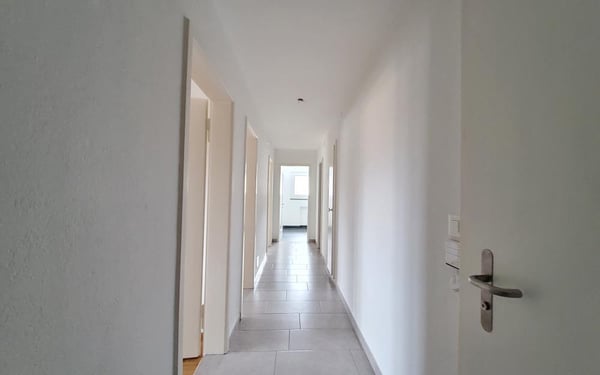 Wunderschöne, moderne Wohnung mit Balkon an zentraler Lage 2