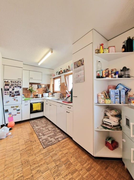 Schöne Familienwohnung mit Balkon + 2 Bädern 9