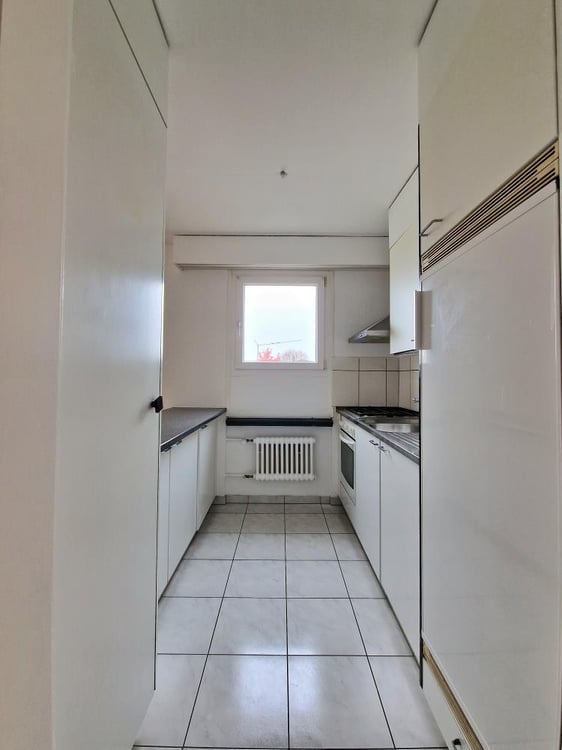 Top attraktive, aufgefrischte 3.5-Zimmerwohnung! 8