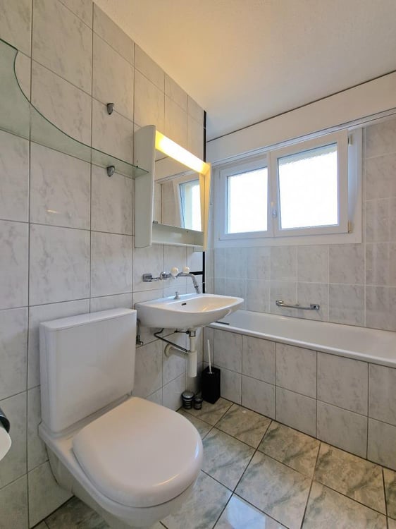 Top attraktive, aufgefrischte 3.5-Zimmerwohnung! 10