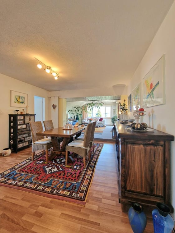 Wunderschöne Wohnung mit Terrasse nähe Bahnhof Aadorf 2