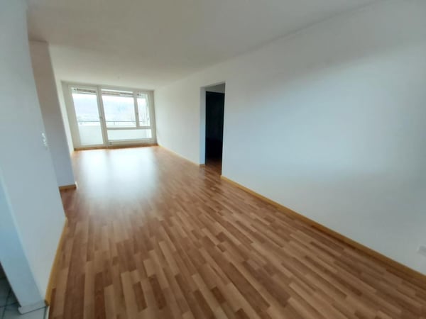 Balkonwohnung mit herrlicher Aussicht! 2