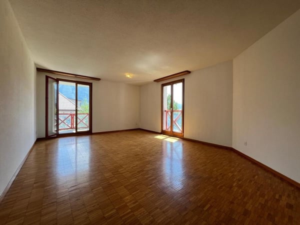 Schöne Familienwohnung mit Balkon + 2 Bädern 3
