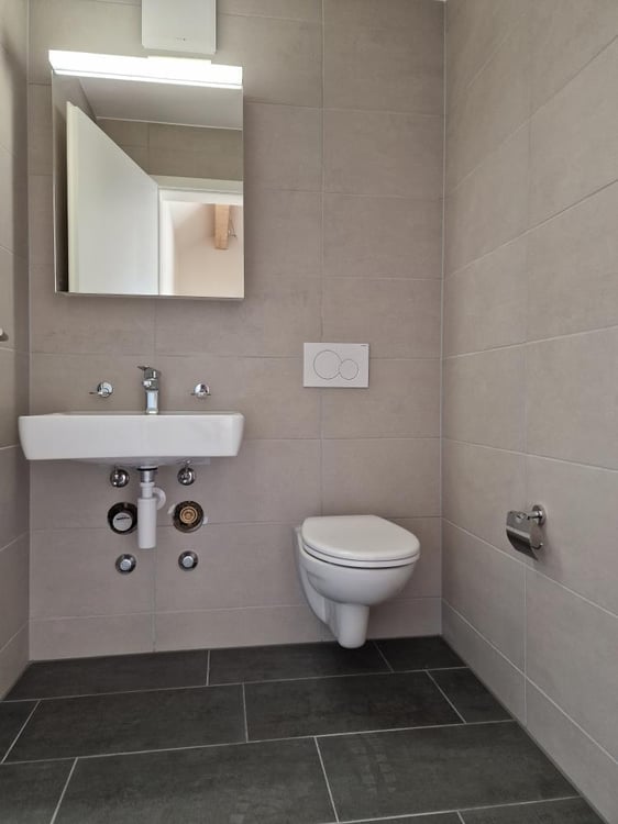 Total neu sanierte 4.5-Dachzimmerwohnung! 13