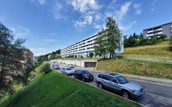 Bel appartement familial avec balcon au rez-de-chaussée 1