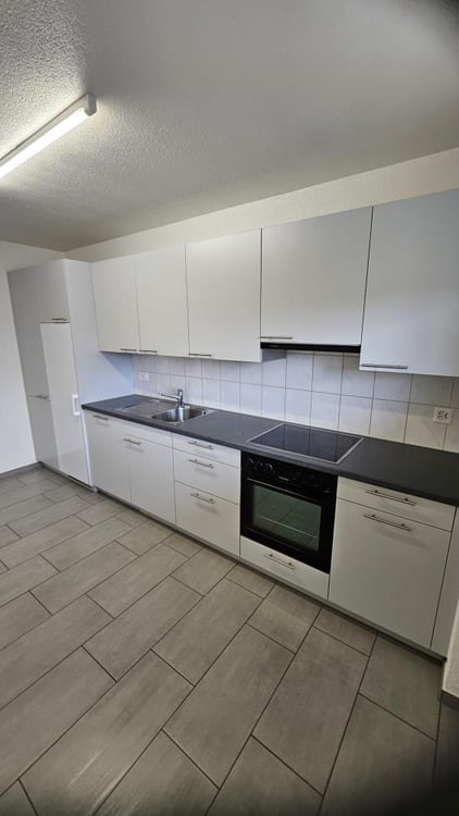 Grosse, helle Familienwohnung 9