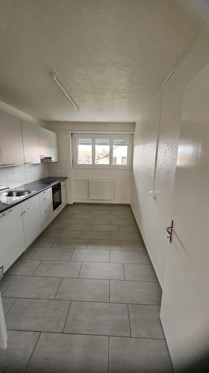Grosse, helle Familienwohnung 8