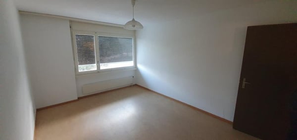 Grosszügige 1.5-Zimmerwohnung mit Balkon an ruhiger, grüner Lage 3