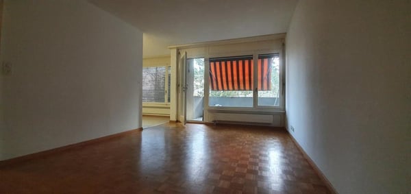 Grosszügige 1.5-Zimmerwohnung mit Balkon an ruhiger, grüner Lage 2