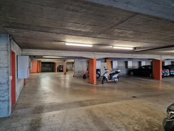 Tiefgaragenplätze an ideale Lage! 3