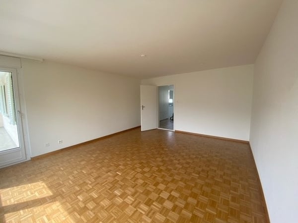 Schmucke Wohnung an ruhiger Lage in der Breite 4