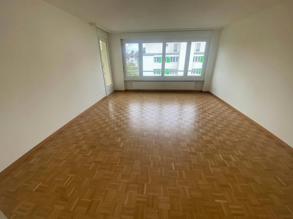 Schmucke Wohnung an ruhiger Lage in der Breite 5