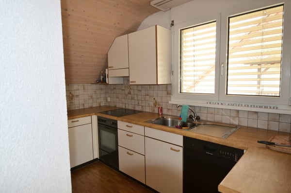 Grosse Dachwohnung mit Charme 1