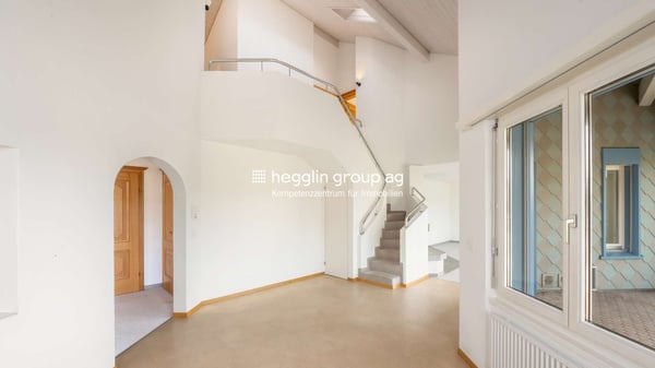 Attika-Maisonette über der Gewerbezone in Cham 7