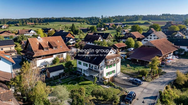 Gartenidylle trifft 180 Grad Bergpanorama 5