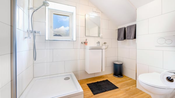 Z 13 / Möbliertes WG-Zimmer in zentraler Lage von Altdorf 6