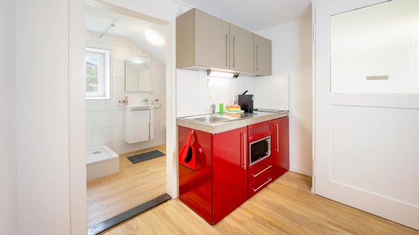 Z 13 / Möbliertes WG-Zimmer in zentraler Lage von Altdorf 4