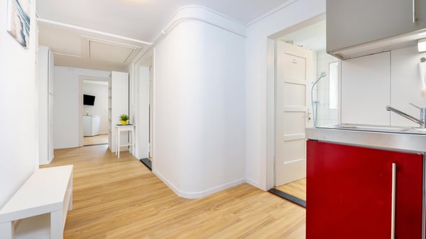 Mehrere gemütliche, möblierte WG-Zimmer in zentraler Lage von Altdorf 2