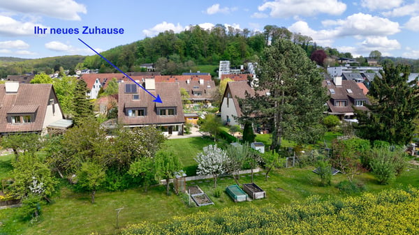 Viel Platz für Sie und Ihre Familie - gepflegtes Doppelhaus am Rande der Bauzone 2
