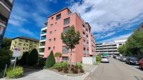 1.5-Zimmerwohnung im Zentrum von Altstetten 1