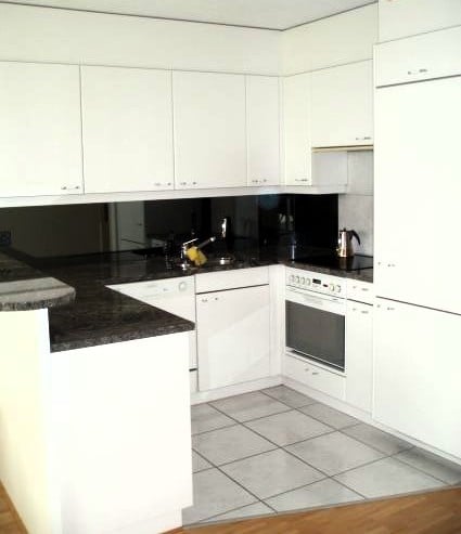 Charmante 2.5-Zimmer-Wohnung mit Sitzplatz in Zürich Hottingen 2