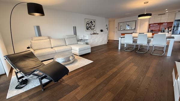 Modern, hell und Seesicht - 1.5-Zimmer-Wohnung an bester Lage in Mä... 5