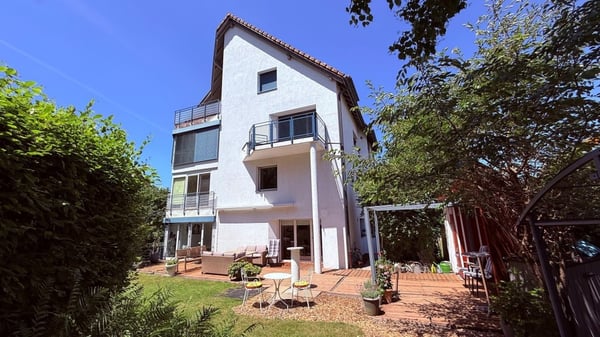 Wohnen mit Gartenidylle - stilvoll, grosszügig und naturnah 2