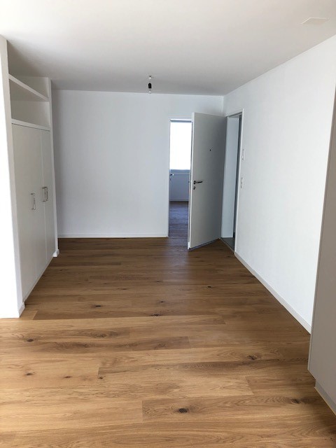 Moderne 4.5- Zimmerwohnung mit Wintergarten 6