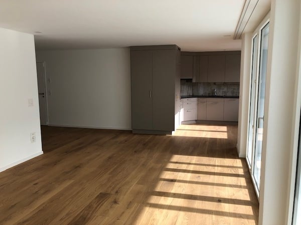 Moderne 4.5- Zimmerwohnung mit Wintergarten 2