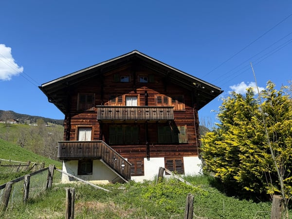 RESERVIERT! BAUERNHAUS mit atemberaubendem Bergpanorama in Grindelwald 4