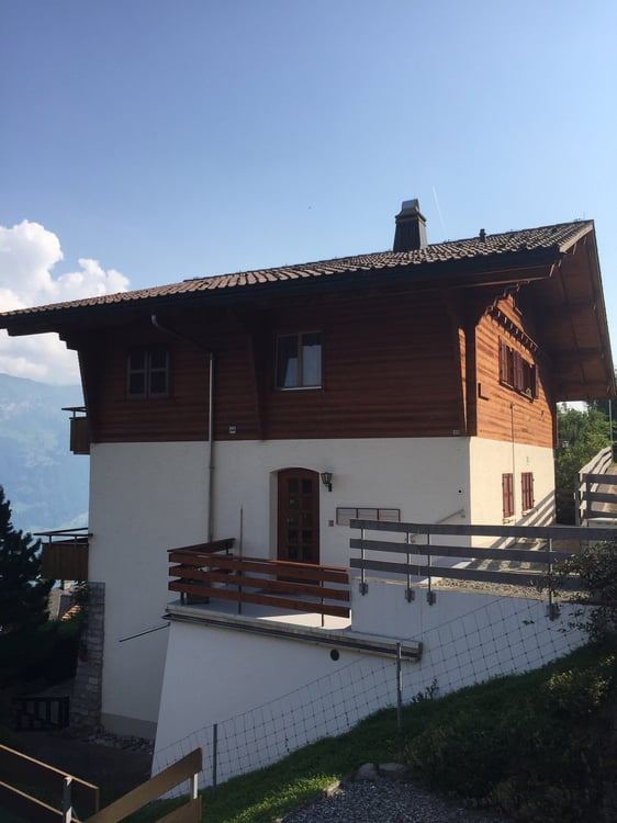 Charmante 3.5-Zimmer-Dachwohnung mit traumhafter Aussicht in Beatenberg 23