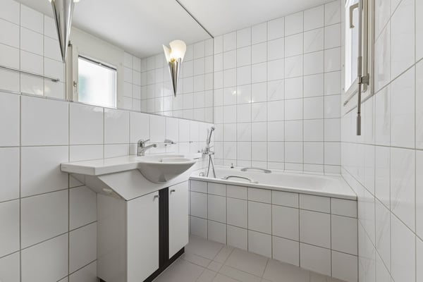 5.5-Zimmer - Maisonette Terrassenwohnung mit 51 m2 Terrasse und 315 m2 Gartenanteil 9