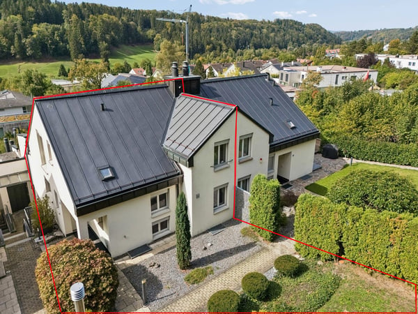 5.5-Zimmer - Maisonette Terrassenwohnung mit 51 m2 Terrasse und 315 m2 Gartenanteil