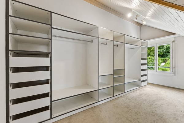 5.5-Zimmer - Maisonette Terrassenwohnung mit 51 m2 Terrasse und 315 m2 Gartenanteil 18