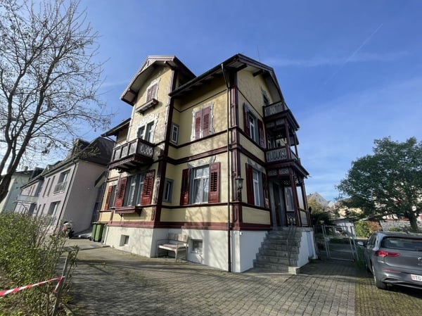 Spannende Industrieparzelle mit angrenzendem Einfamilienhaus 2