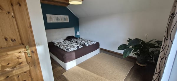 Mein Haus, Mein Boot, Mein Auto! 7