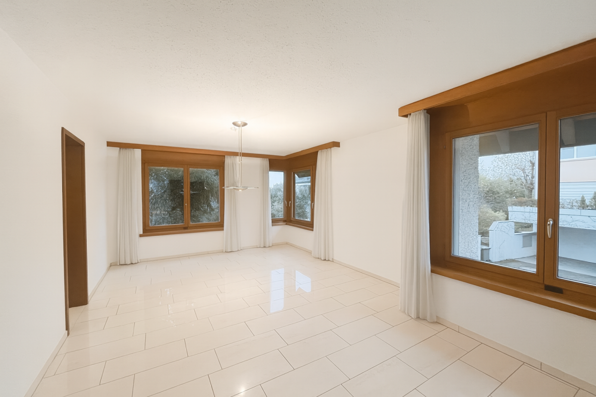 Posizione ideale! Terreno spazioso con casa unifamiliare