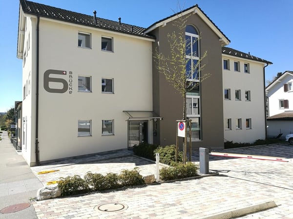 Grenznahe und grosszügige 1½-Zimmer Wohnung im Erdgeschoss 1