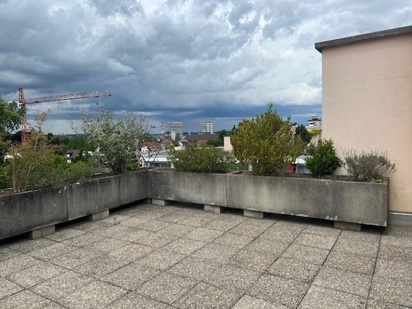 Helle 3-Zimmer-Wohnung mit grosser Dachterrasse in Zürich-Oerlikon 13
