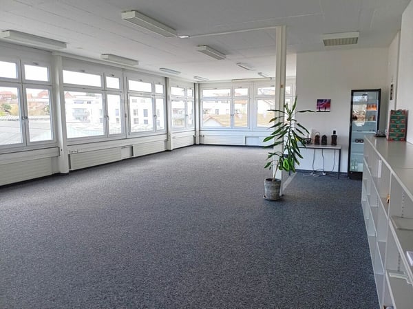Büro- oder Atelierräumlichkeiten in gut frequentiertem Geschäftshaus
