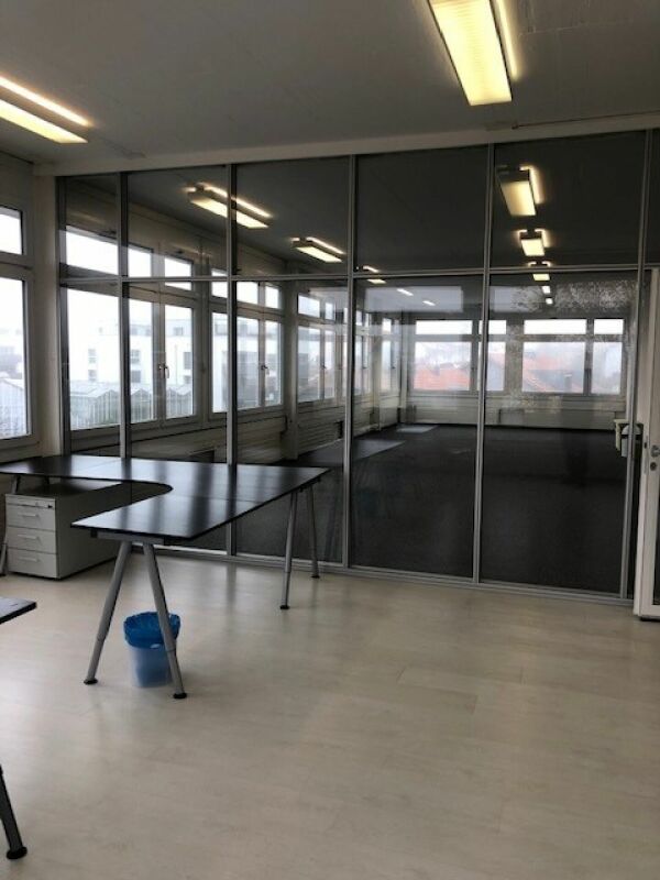 Büro- oder Atelierräumlichkeiten in gut frequentiertem Geschäftshaus