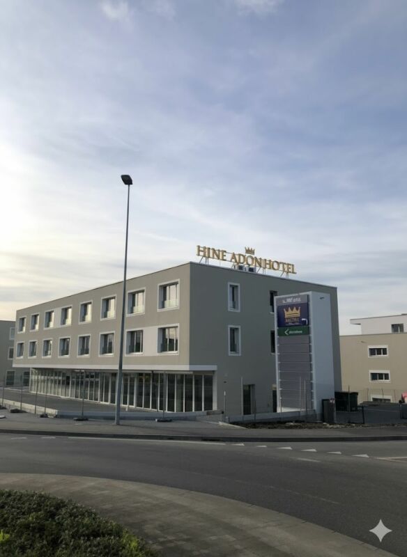 Geschäftsflächen im Gewerbezentrum Au Milavy 127 m2