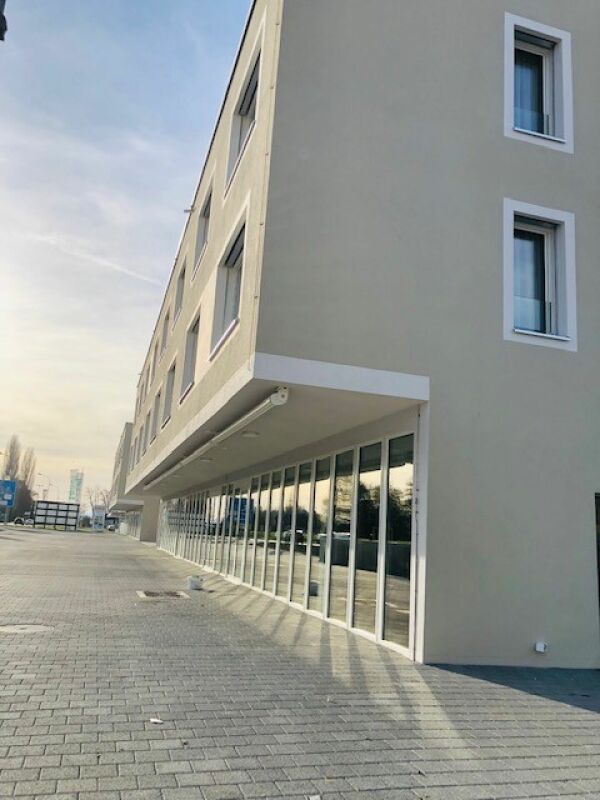 Architekturbüro /Geschäftsflächen im Gewerbezentrum Au Milavy  95m2
