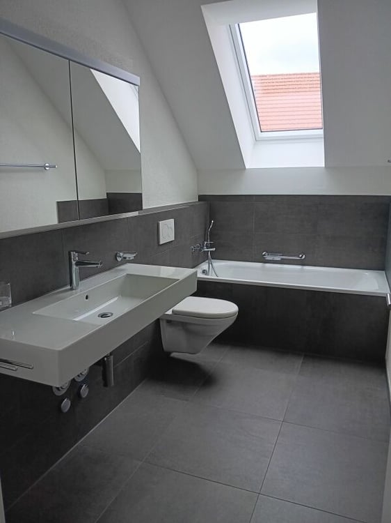 Traumhafte 5.5- Zi- Dachwohnung mit Galerie in der neuen Überbauung