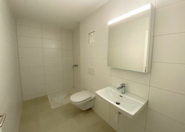 Grosszügige 4.5- Zimmer Wohnung im 1. Obergeschoss mit Balkon 4