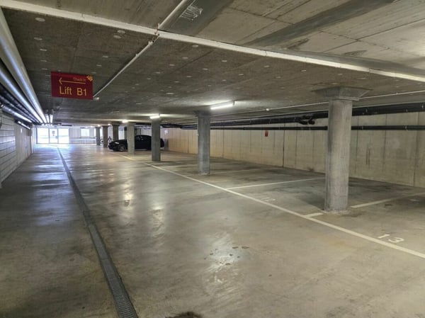 Einstellhalle  Nr. 12 und 101, Eichenweg , Belp 2