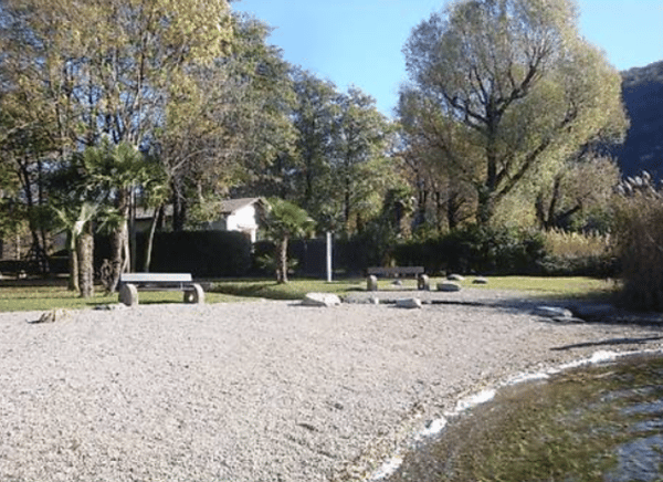 4 Zimmer Doppeleinfamilienhaus mit 2 EHP Inklusiv 4
