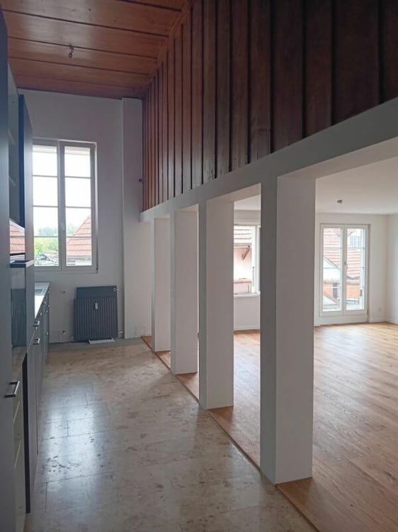 Wunderschöne renovierte 4.5 Zimmer Wohnung 2