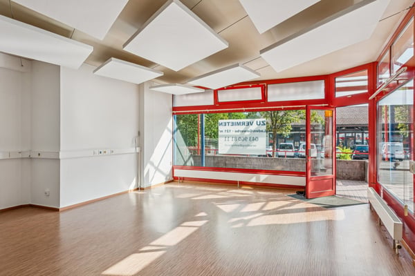 Gewerbe/Ladenfläche mit Schaufenster an bester Lage in Bremgarten 4